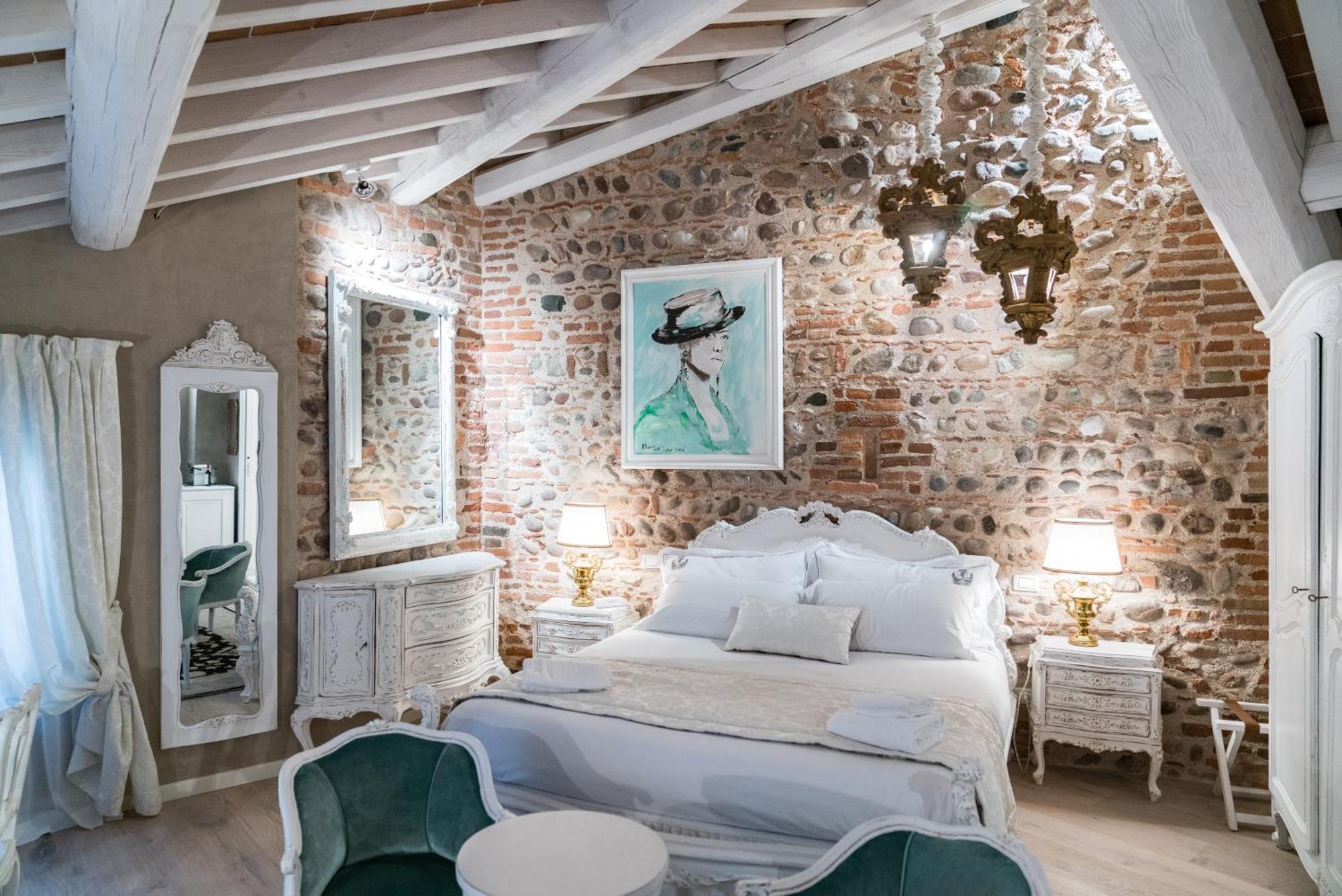Regia Rosetta - Royal Rooms Borghetto วาเลจโจ ซูล มินโช ห้อง รูปภาพ